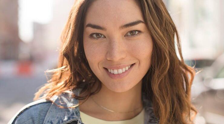 Απολαύστε 24ωρη επανόρθωση ενυδάτωσης και προστασία από την περιβαλλοντική ρύπανση 