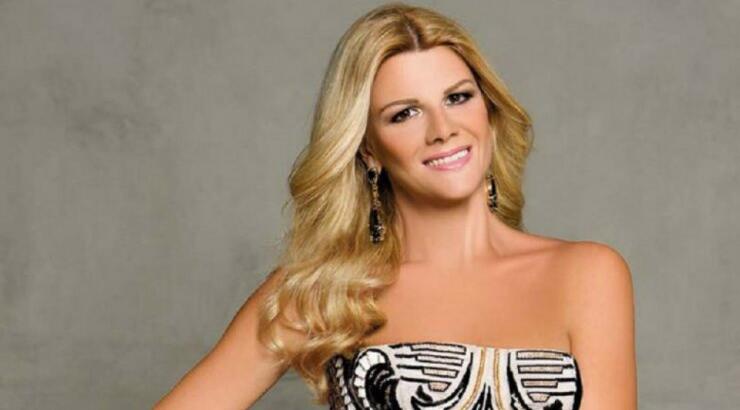 Δείτε την Έλσα Αναστασιάδη να χορεύει ζεϊμπέκικο και να εντυπωσιάζει! [βίντεο]