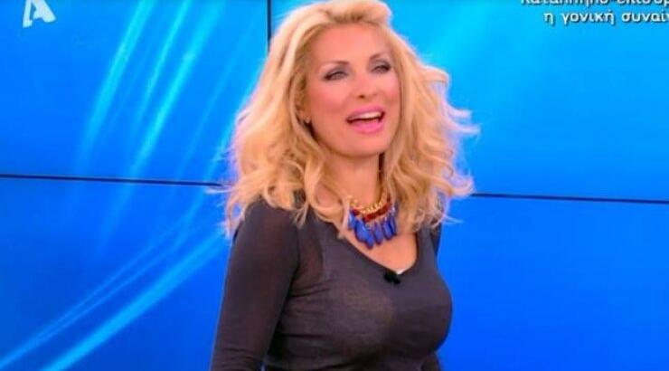  Το αποκαλυπτικό μπλουζάκι της Ελένη Μενεγάκη! [video]