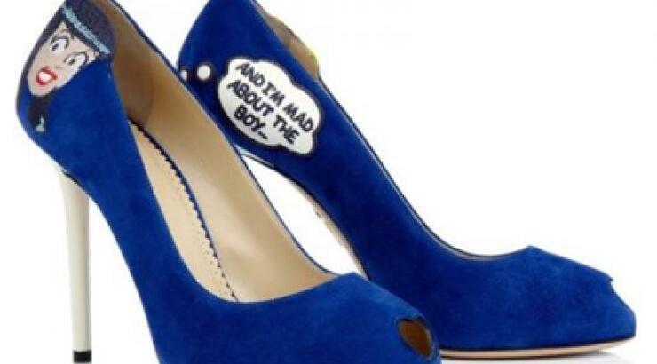 Οι ήρωες του Archie «φοράνε» Charlotte Olympia