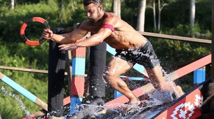 Η μπηχτή πρώην παίκτη "Survivor" για Αγγελόπουλο: "Δεν γίνεται και οι 16 να είμαστε όλοι λάθος" 