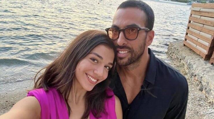 Νικολαΐδη – Πολυχρονιάδης: Ποζάρουν με φόντο το ηλιοβασίλεμα πιο ερωτευμένοι από ποτέ 