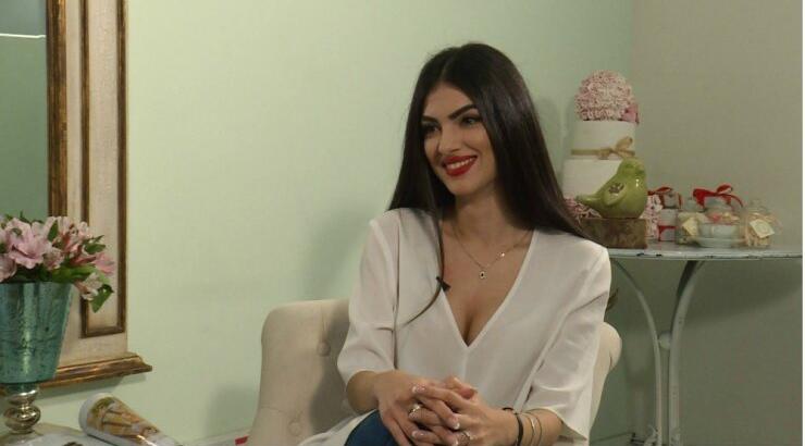 Άντρεα Κυριάκου: Αποκάλυψε για πρώτη φορά ποιοι θα είναι οι νονοί του γιου της!