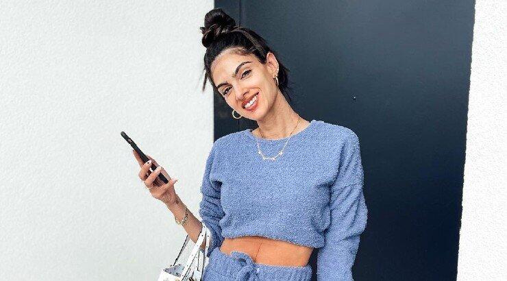 Άντρεα Κυριάκου: Το powerful μήνυμα ποζάροντας αγκαλιά με την ενός μήνα κόρη της