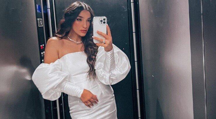 Άντρεα Νικολάου – Παναγή: Θα παντρευτεί με τρεις κουμπάρες στο πλευρό της!