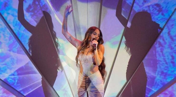 Ανδρομάχη: Απαξιωτικά σχόλια στο twitter για την εμφάνιση της: "Δεν πάτησε ούτε μια νότα" [εικόνες]