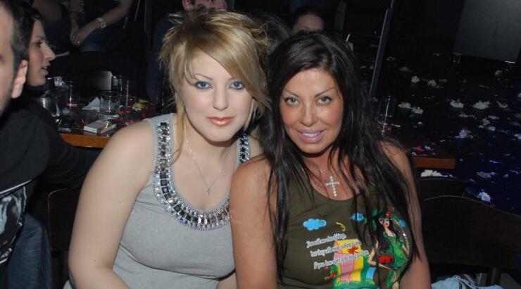 Τρομάξαμε να την γνωρίσουμε! Δείτε πώς είναι σήμερα η κόρη της Άντζελας Δημητρίου