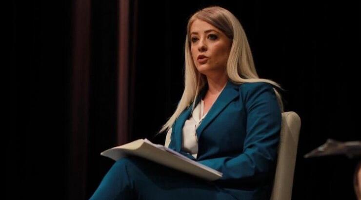 Αννίτα Δημητρίου: Η έκπληξη για τα γενέθλια της Προέδρου της Βουλής στο γραφείο της [βίντεο]