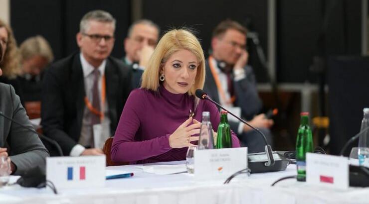 Αννίτα Δημητρίου: Επέλεξε ένα αγαπημένο item των fashion experts