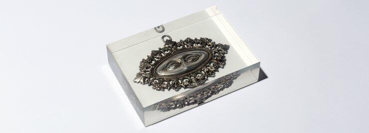 Αντίκες μέσα σε resin