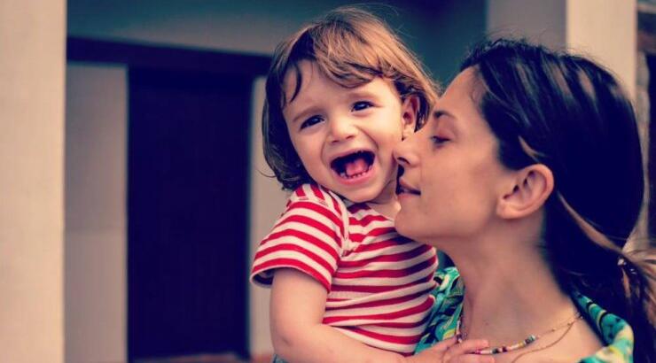 Αντωνία Χαραλάμπους: Χέρι – χέρι με τον γιο της, Ανδριανό [εικόνα]