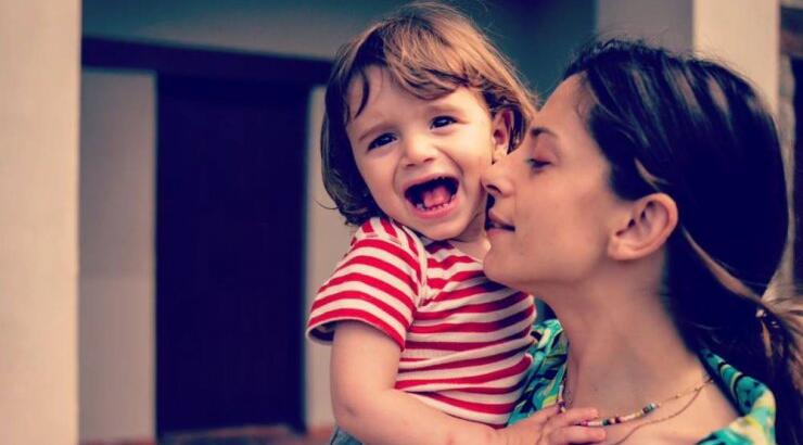 Αντωνία Χαραλάμπους: Με τον γιο της Ανδριανό στον παιχνιδότοπο [βίντεο] 