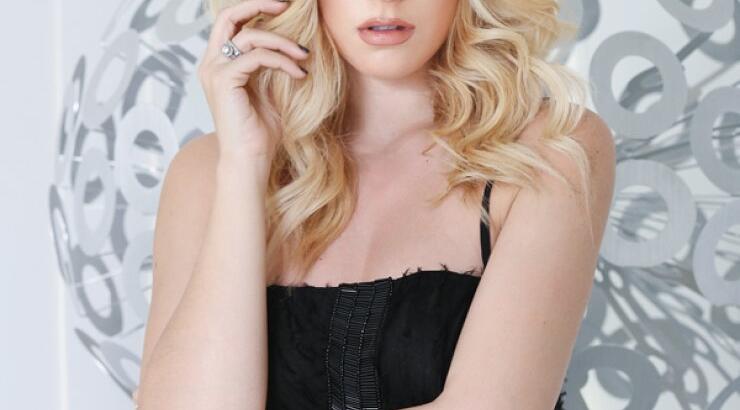 Άντρη Καραντώνη: Εξομολογείται για πρώτη φορά το λόγο που έκανε καισαρική!