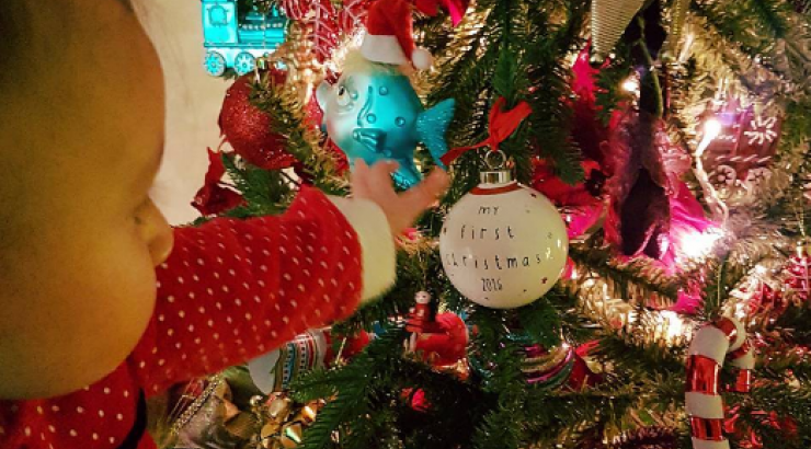 Τα πρώτα Χριστούγεννα για την κορούλα επώνυμης Κύπριας!