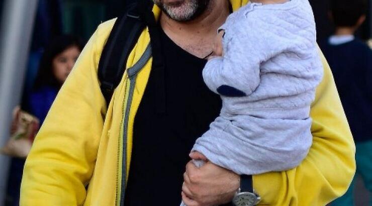 Γρηγόρης Αρναούτογλου: Ο γιος του είναι 4,5 ετών και ανήρτησε την πρώτη εικόνα μαζί του στο instagram!