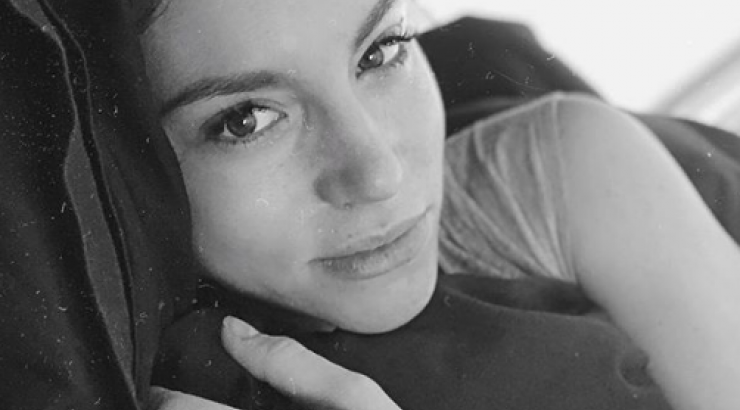 Αθηνά Οικονομάκου: Μας δείχνει την κοιλιά της τρεις εβδομάδες μετά τη γέννηση του γιου της!