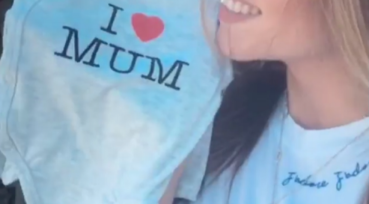 Αθηνά Οικονομάκου: Το πρώτο ταξίδι του γιου της Μάξιμου στη Μύκονο!