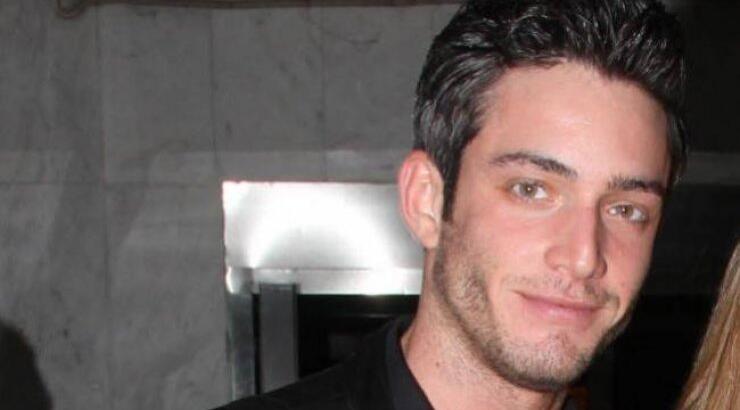 Θεοχάρης Ιωαννίδης: Απαντά πρώτη φορά γιατί "ανέβασε" την selfie την ώρα που ουρούσε δημόσια