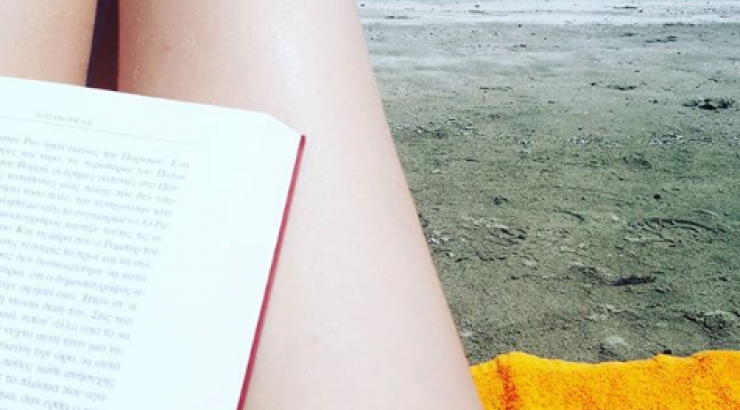 Επώνυμη Κύπρια άρχισε τα μπάνια και μας δείχνει την αψεγάδιαστη σιλουέτα της!