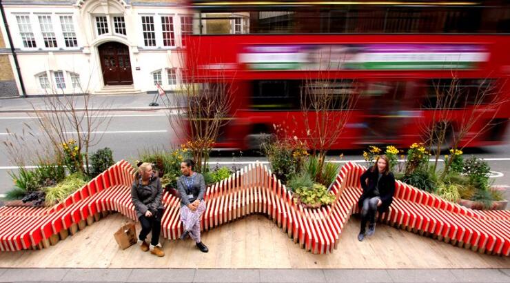 Ένας καναπές στο Λονδίνο