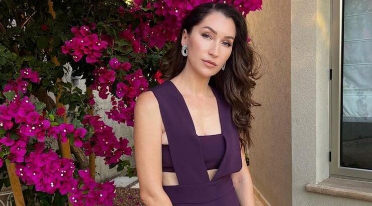 Καλεσμένη σε gala dinner: Η Bianca Makris μας έδωσε inspo για το makeup look μας 