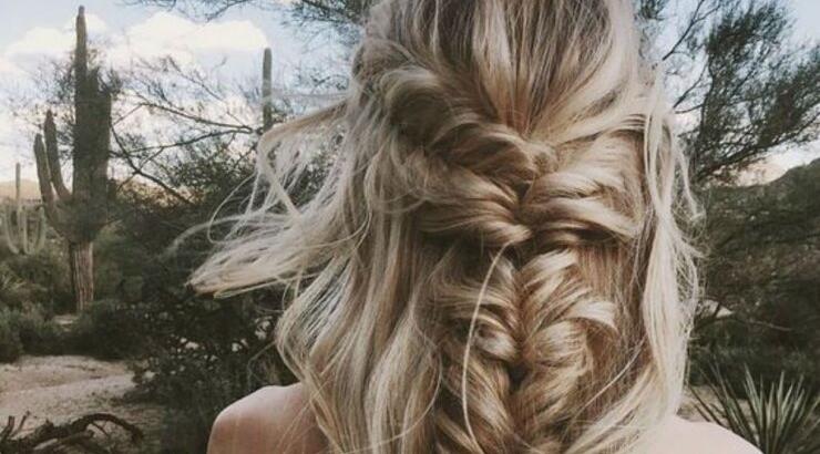 Βήμα βήμα πώς να φτιάξετε μόνες σας bohemian look στα μαλλιά! [βίντεο]