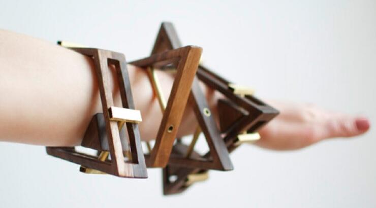 Βραχιόλι από πέτρα και ξύλο