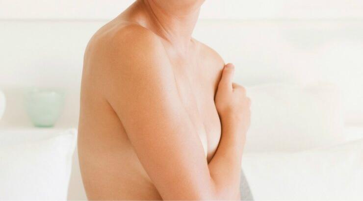 "Πως θα επηρεάσει τη ζωή της κόρης μου εάν χειρουργήσει το μεγάλο της στήθος;"