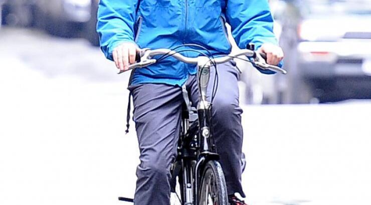 Ποιος διάσημος ηθοποιός λατρεύει το ποδήλατο;  