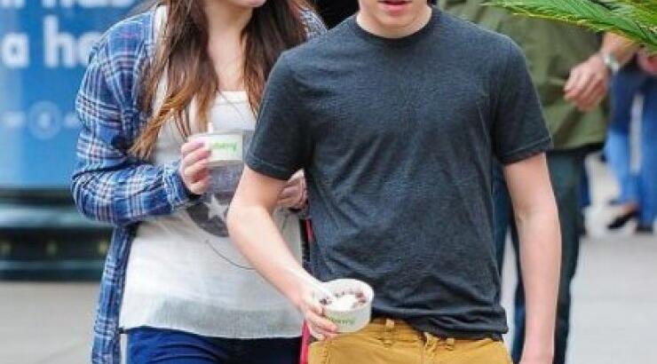 Βrooklyn Beckham: Ραντεβού με την κοπέλα του!