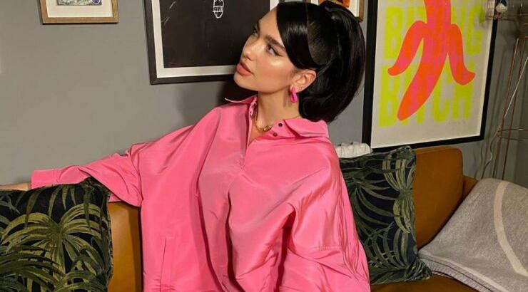 Υιοθέτησε το cat eye look της Dua Lipa με 4 απλά βήματα