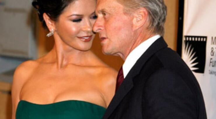 Zeta Jones - Douglas: Γιόρτασαν τα κοινά τους γενέθλια!