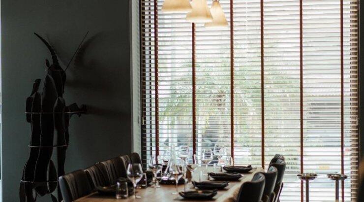 Ένα νέο grill fusiοn εστιατόριο υπόσχεται να γίνει το the place to be