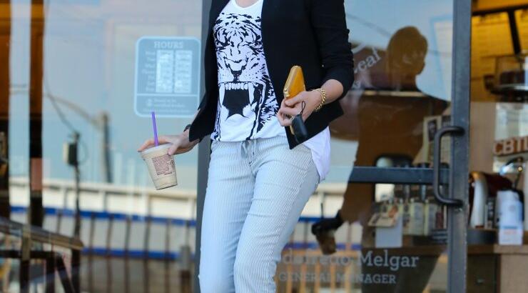 Ντένιμ σειρά από τη Charlize Theron