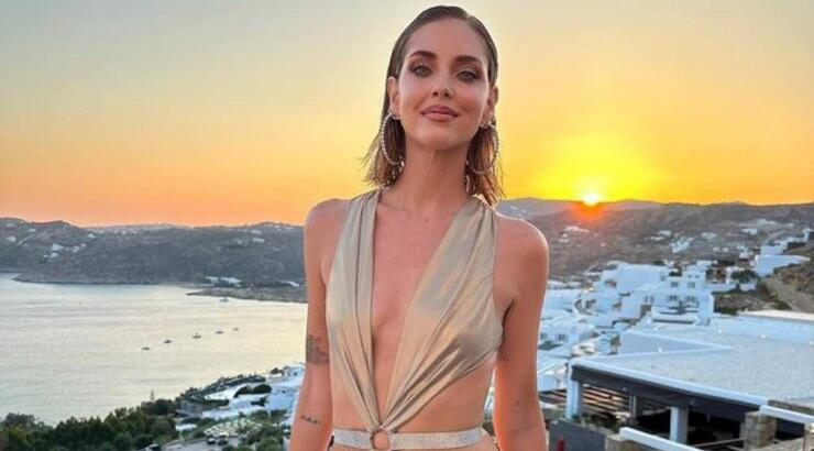 Chiara Ferragni: Στη Μύκονο για το bachelorette της αδερφής της [εικόνες]