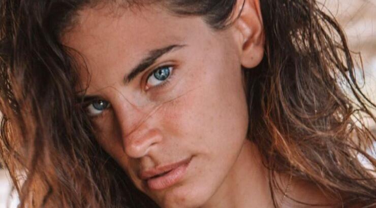 Χριστίνα Μπόμπα: Topless στη Μύκονο 