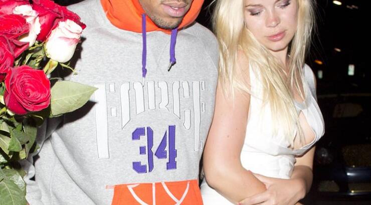 O Chris Brown και η μυστηριώδης ξανθιά!