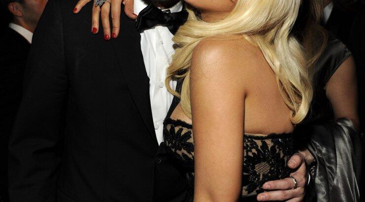 Δείτε την υπερπολυτελή έπαυλη που διαμένουν στην Κύπρο η Christina Aguilera και ο σύντροφός της!