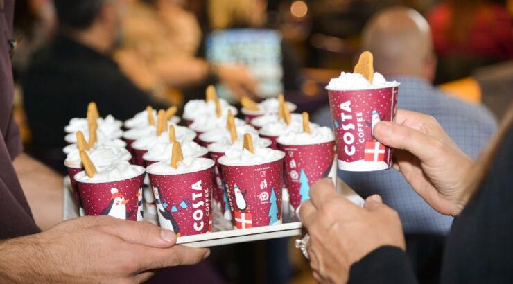 Το Costa Coffee μας συστήνει τα απολαυστικά χριστουγεννιάτικα του ροφήματα