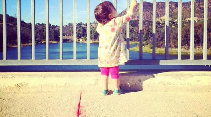 Είναι αυτό το μωρό η κόρη της Mila Kunis και του Ashton Kutcher; [εικόνα]