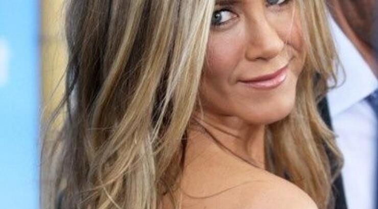 5 χτενίσματα που μπορείς να κάνεις το βράδυ για να έχεις τέλεια μαλλιά το επόμενο πρωί!