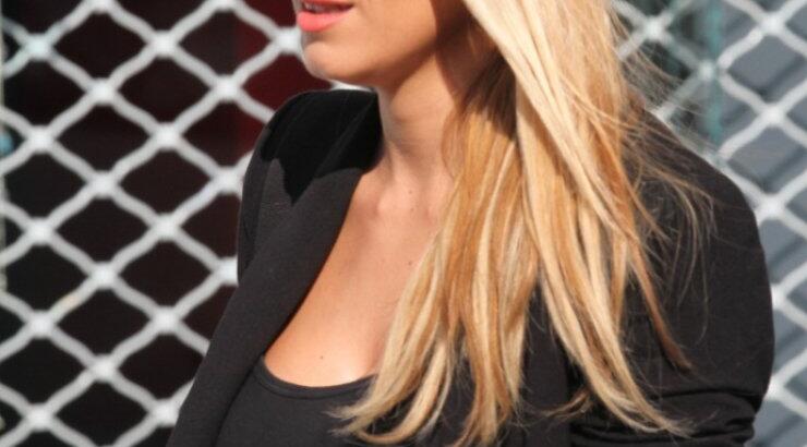 Έλενα Παπαβασιλείου: Πού την εντόπισε ο φωτογραφικός φακός;