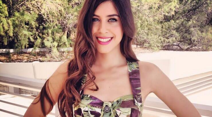 Demy: Δείτε ποιον φιλάει στο στόμα... και δεν είναι ο Άκης [εικόνα]