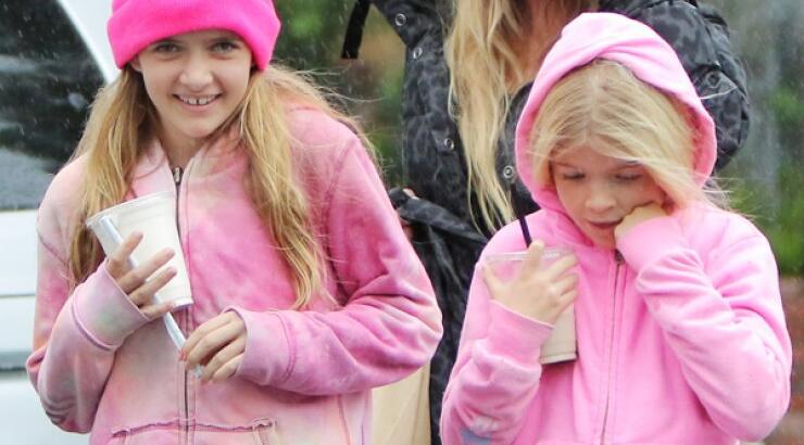 Σταρ του Hollywood κάνει παιχνίδια στη βροχή [εικόνες]