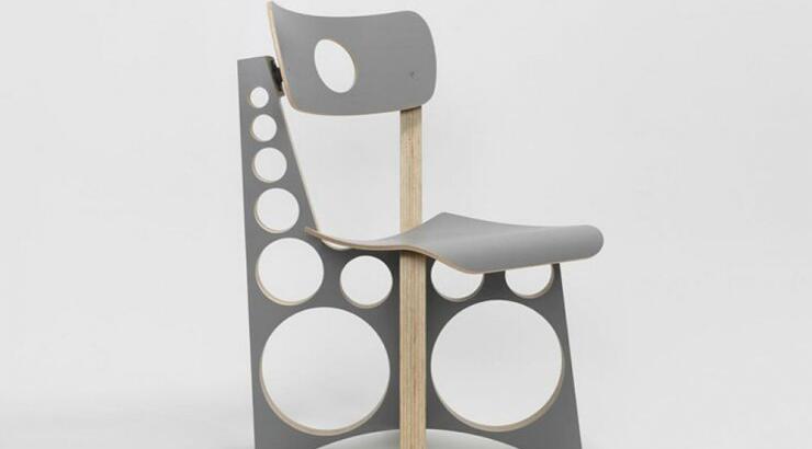 Τρυπητή καρέκλα "Shop" σε limited edition και γκρι χρώμα