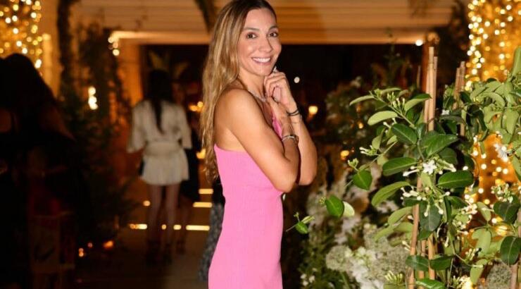 Δέσποινα Τζιαπούρα: Το σύνολο παραλίας που σας προτείνει για τις διακοπές