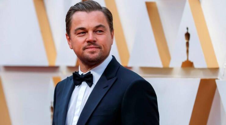 Leonardo DiCaprio: Οι paparazzi τον “τσάκωσαν” shirtless σε γιοτ 