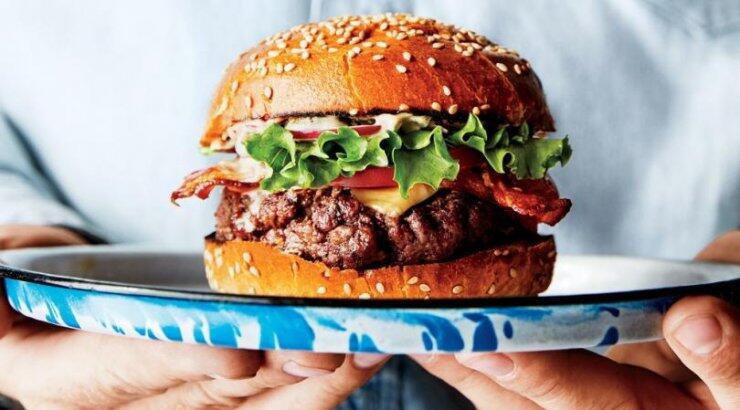 Τα καλύτερα burger της Λευκωσίας από 9 αγαπημένα μαγαζιά