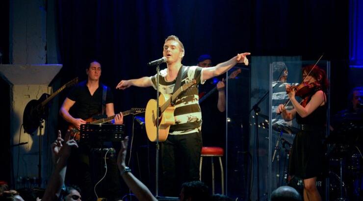 Μιχάλης Χατζηγιάννης: Βρέθηκε στη μουσική σκηνή Red!