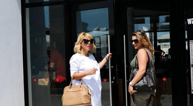 Δανάη Χρήστου: Μαζί με την αδελφή της για γεύμα!